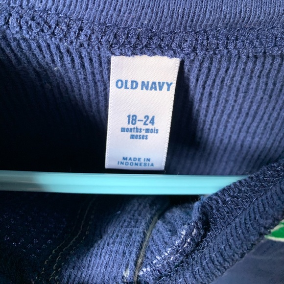 Old Navy “94” Thermal Shirt - Picture 3 of 3